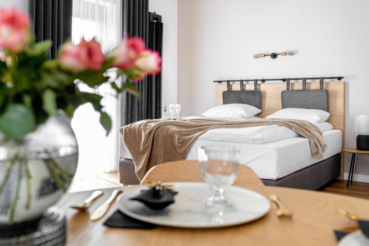 Apart House, Tylna 20 Zielona Gora  Luaran gambar