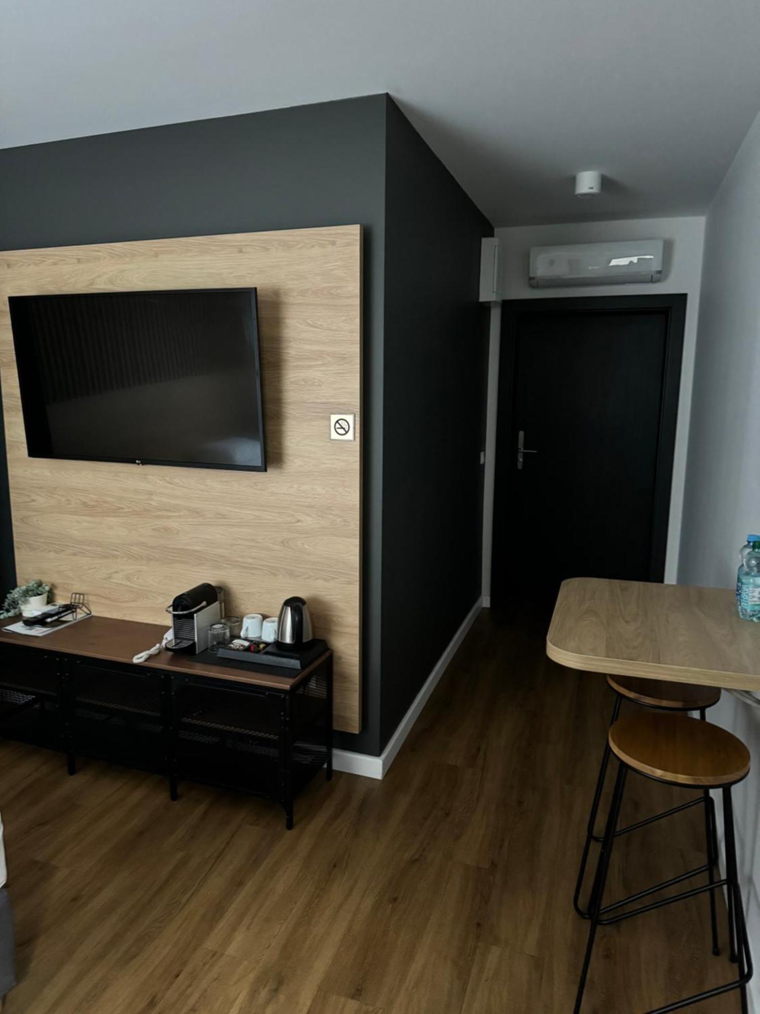 Apart House, Tylna 20 Zielona Gora  Luaran gambar